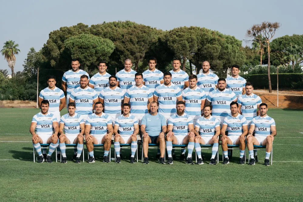 EL OBJETIVO FOTO LOS PUMAS PLANTEL COMPLETO