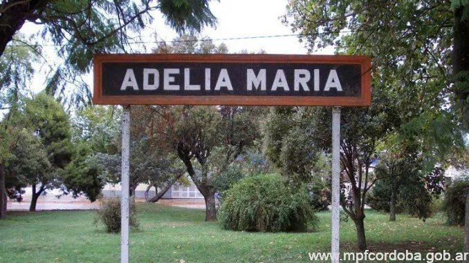 Adelia María