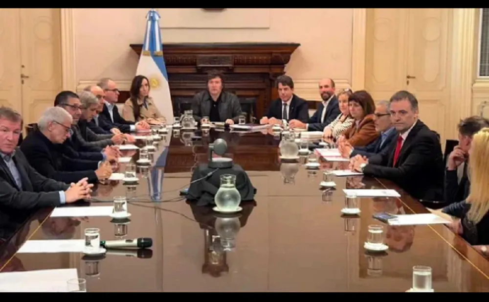 Milei reunion gabinete