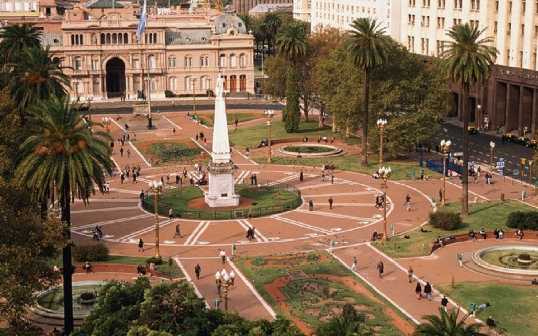 Preparan una fiesta popular en Plaza de Mayo para celebrar la asunción