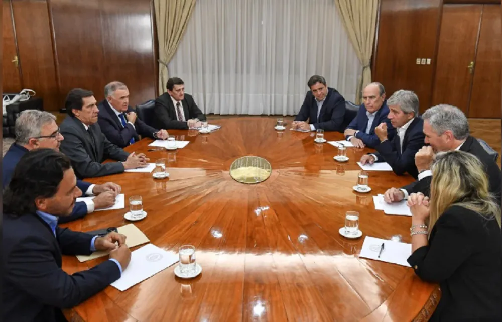 Gobernadores se reunieron con Francos y Caputo