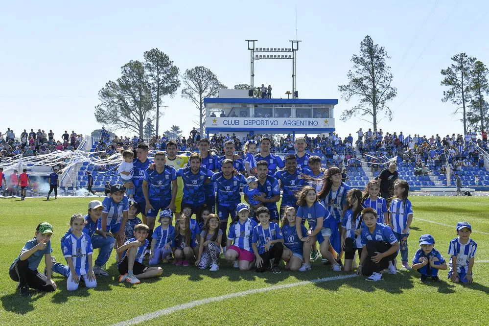 EL OBJETIVO FOTO DEPORTIVO ARGENTINO DE MONTE MAIZ TWITTER