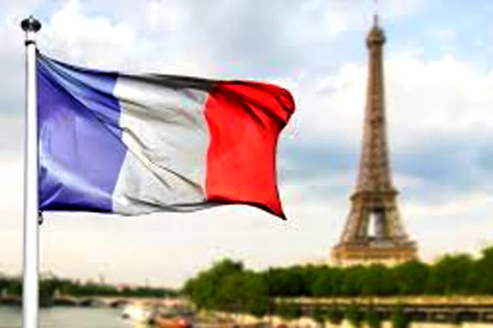 Francia legaliza la muerte asistida