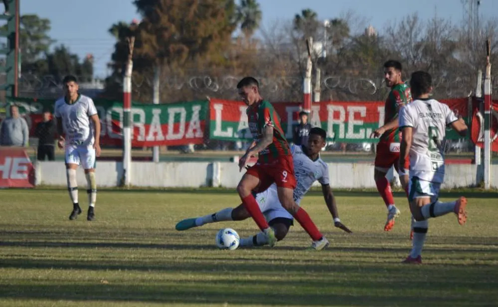 EL OBJETIVO FOTO SAC LAS PAREJAS SPORTIVO BELGRANO PRENSA SB 2