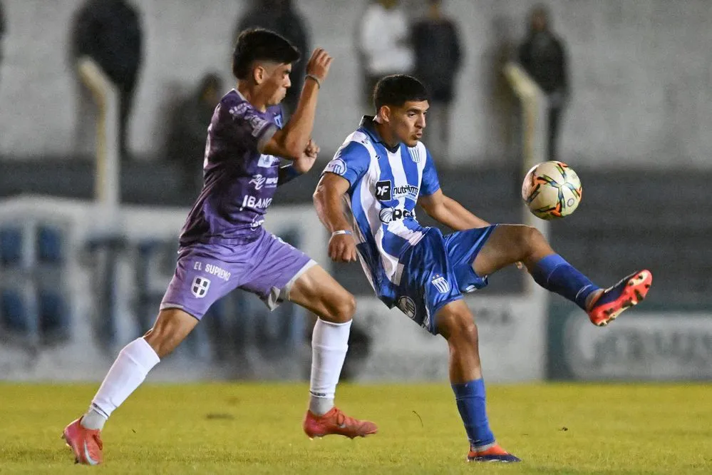 EL OBJETIVO FOTO ATENAS RC ARGENTINO MM X ARGENTINO