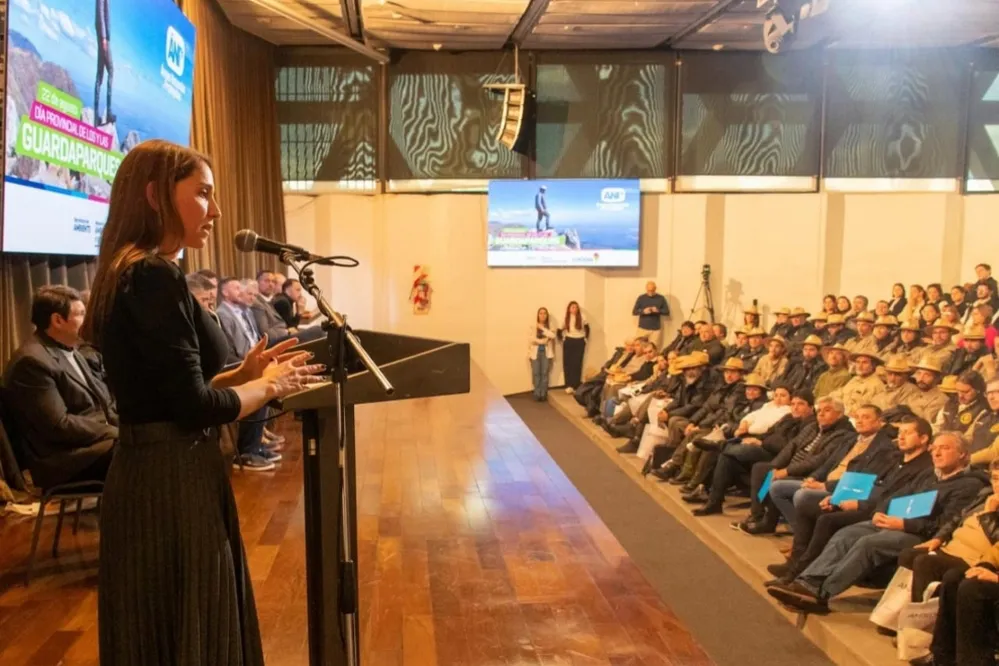 EL OBJETIVO FOTO AMBIENTE FLORES AREAS NATURALES