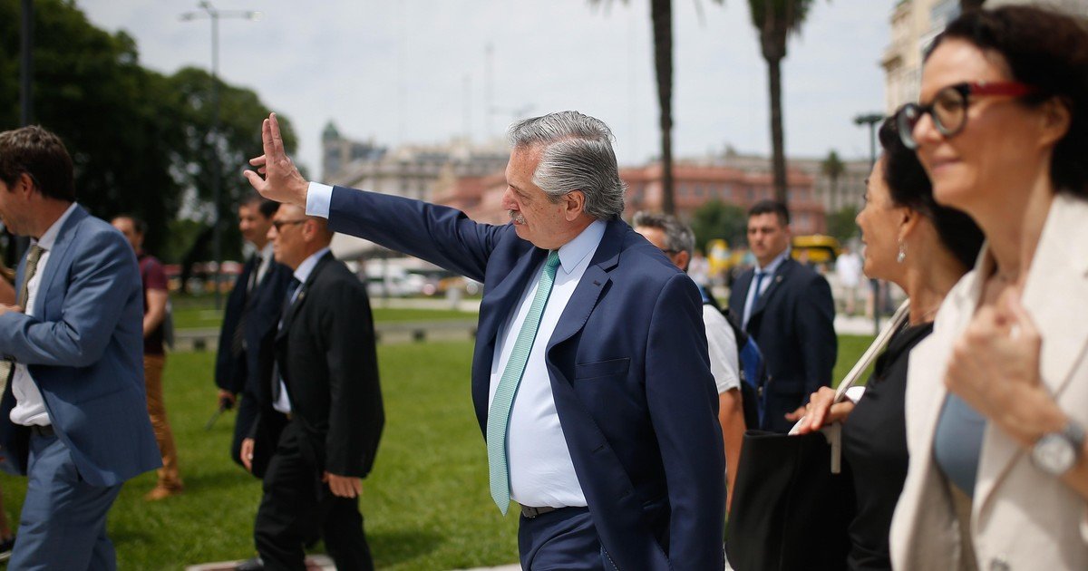 AlbertoFernandez