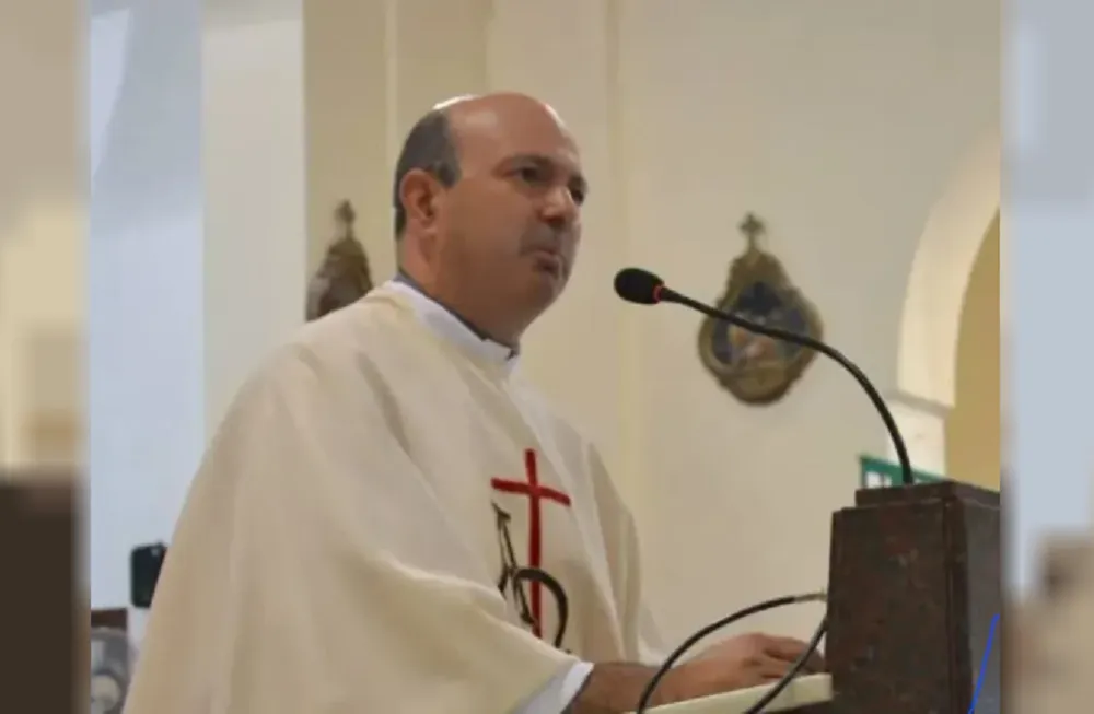 Sacerdote abuso a menor