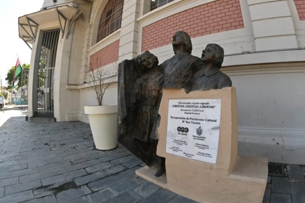 centro cultural san vicente