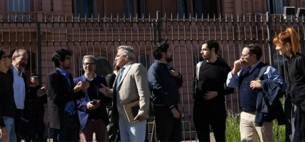 EL OBJETIVO FOTO PERIODISTAS CASA DE GOBIERNO NA