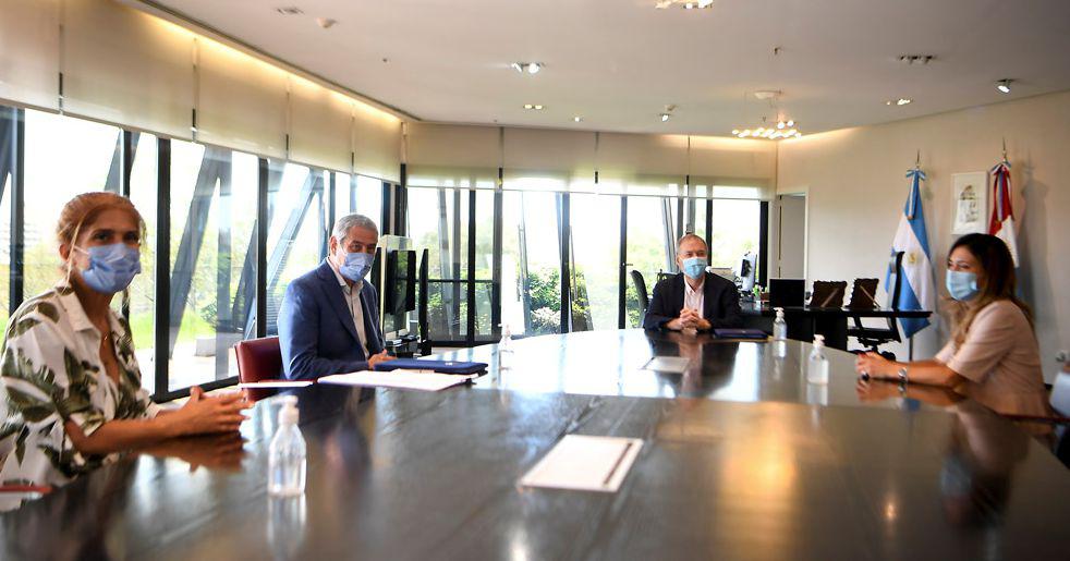 Schiaretti-Ministro-Jorge-Ferrarersi-de-Nacion_Cba.gov.ar