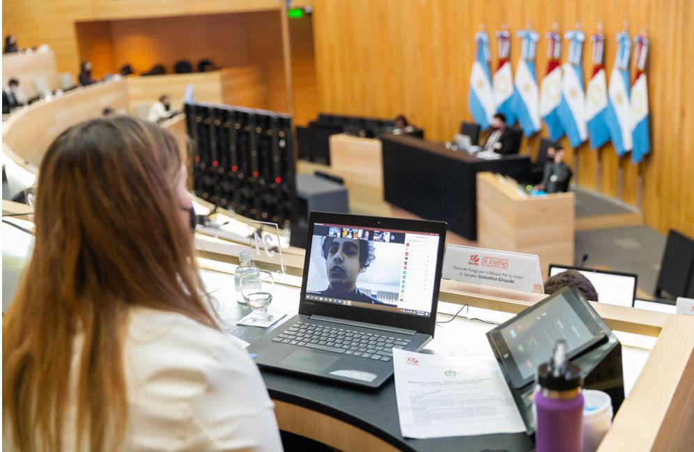 OAJNU-legislatura1_prensa legislatura