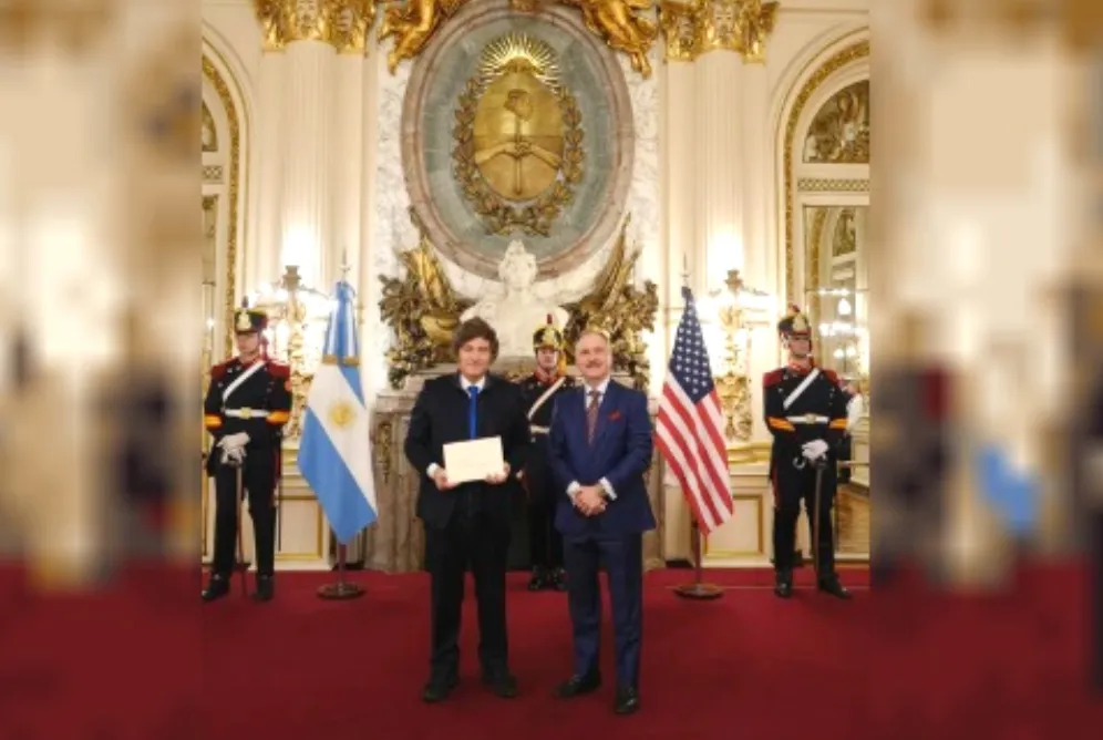 Milei junto a Peter Lamelas