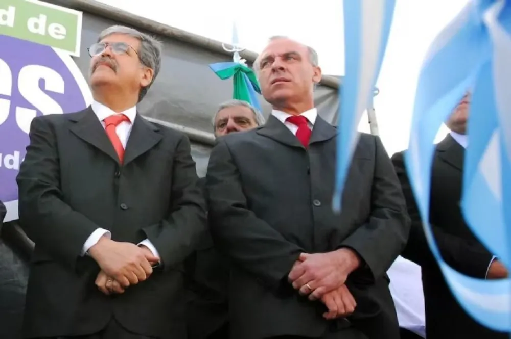 Julio De Vido y Claudio Uberti.