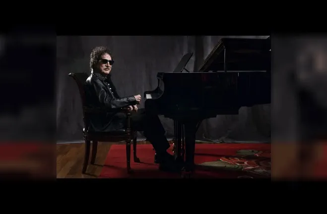 Charly García cumple 4