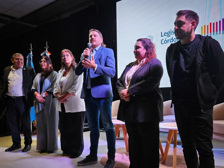 Organizaciones-sociales-debate-legislativo_ prensa Legislatura