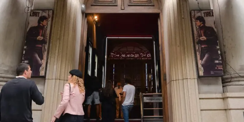 Cineclub municipal-hugo-del-carril_ prensa Municipalidad