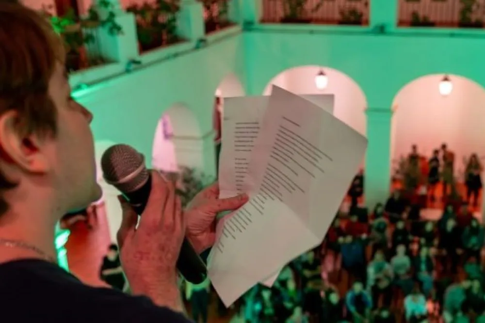 NOCHE DE LECTURAS