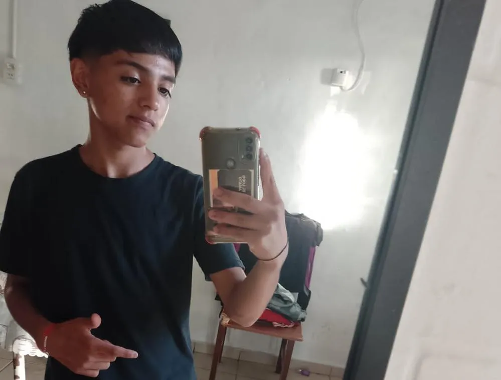 EL OBJETIVO FOTO PEDIDO DE PARADERO TIAGO GARCIA SAN FCO