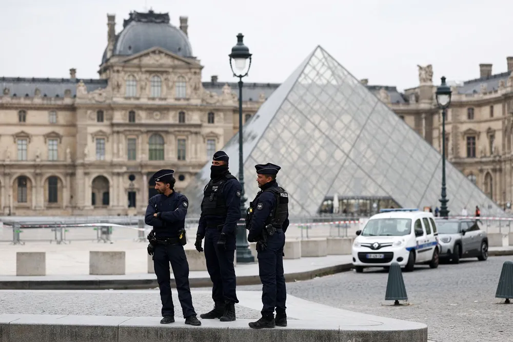 louvre
