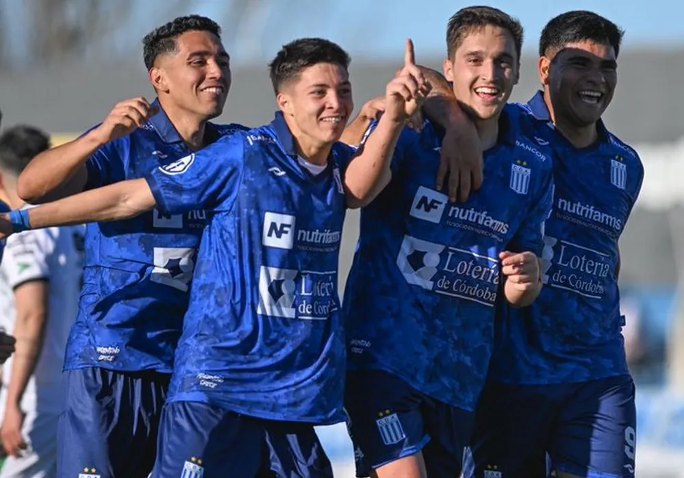 EL OBJETIVO FOTO ARGENTINO MM VILLA MITRE X ARGENTINO