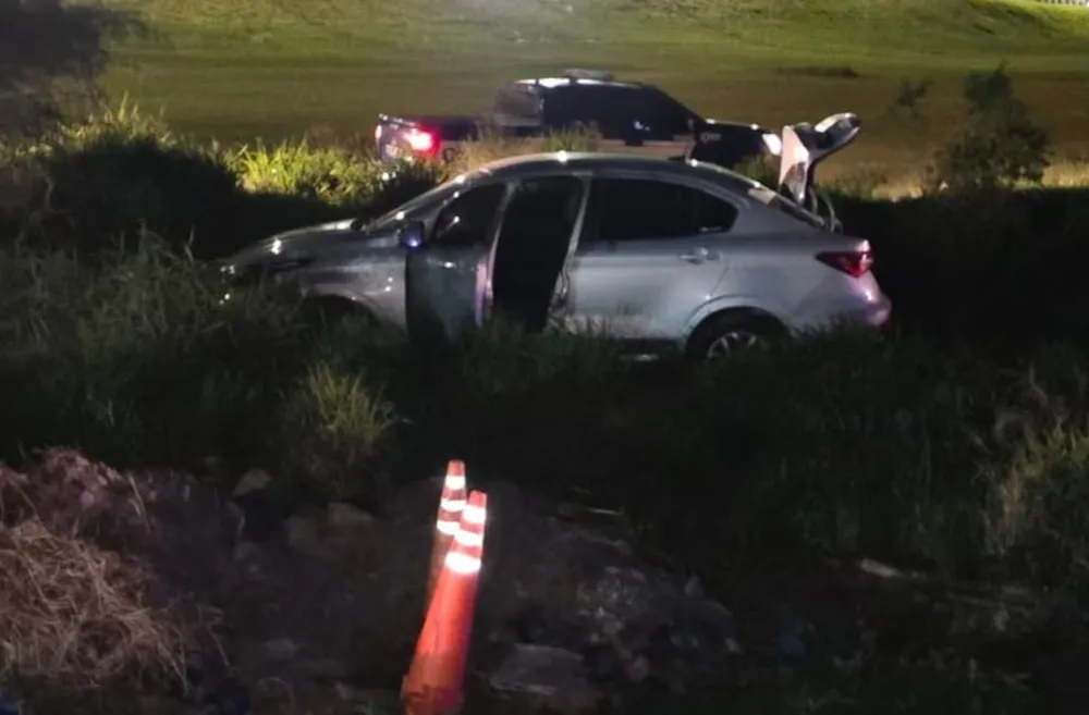 asi-fue-encontrado-el-auto-en-un-descampado-de-cordoba