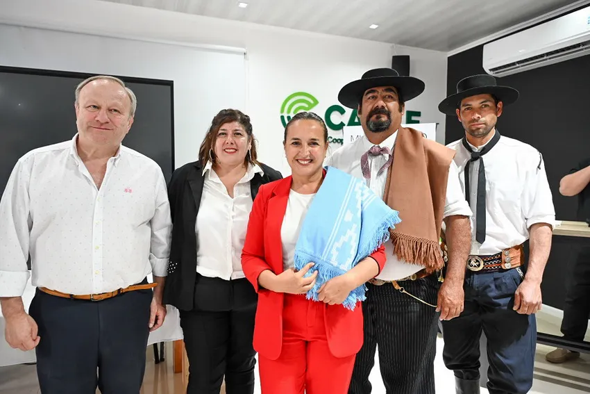 Prunotto-aniversario-Elena_ prensa Legislatura