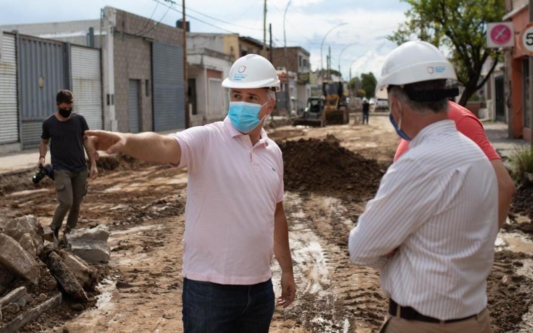 Llaryora - obras de repavimentacón _prensa municipalidad