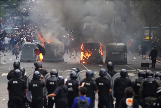 marcha de jubilados - violencia