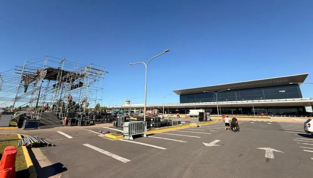 EL OBJETIVO FOTO ROSARIO PREVIA INAUGURACION AEROPUERTO