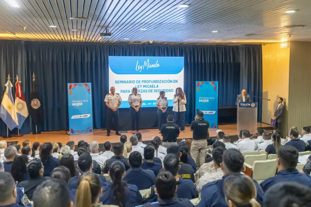 policía agentes ley micaela