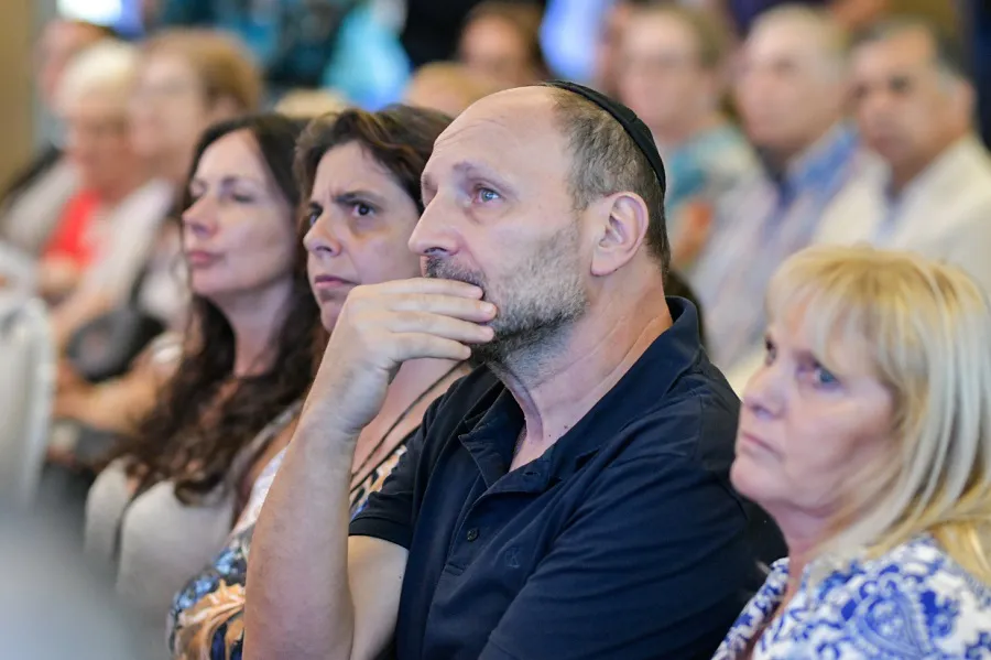 Memoria de las Víctimas del Holocausto