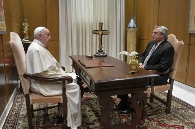 Papa Francisco y Alberto Fernández
