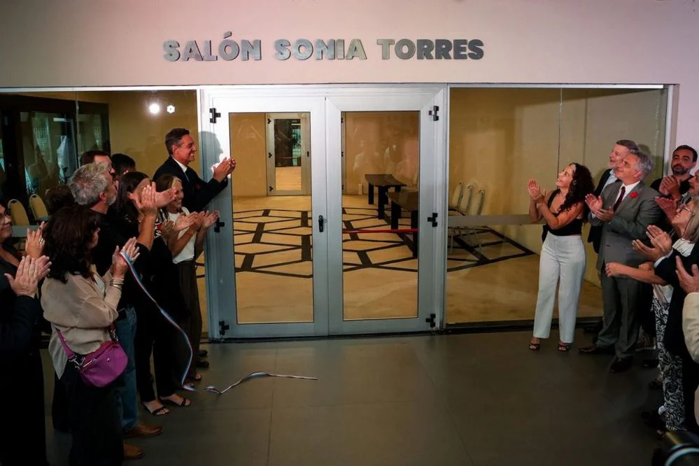 EL OBJETIVO FOTO SALON SONIA TORRES