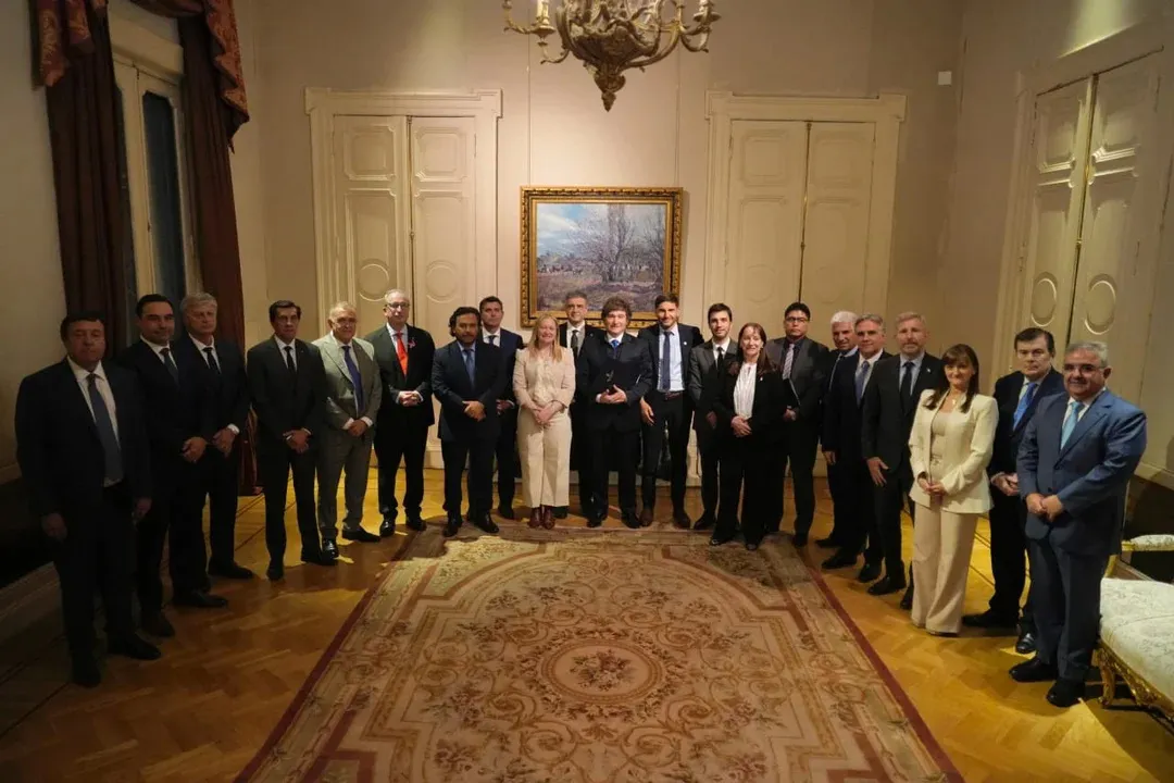 Milei-con-gobernadores_ NA