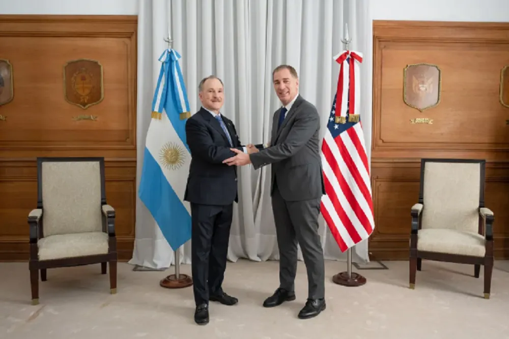 Santilli recibió al embajador Lamelas