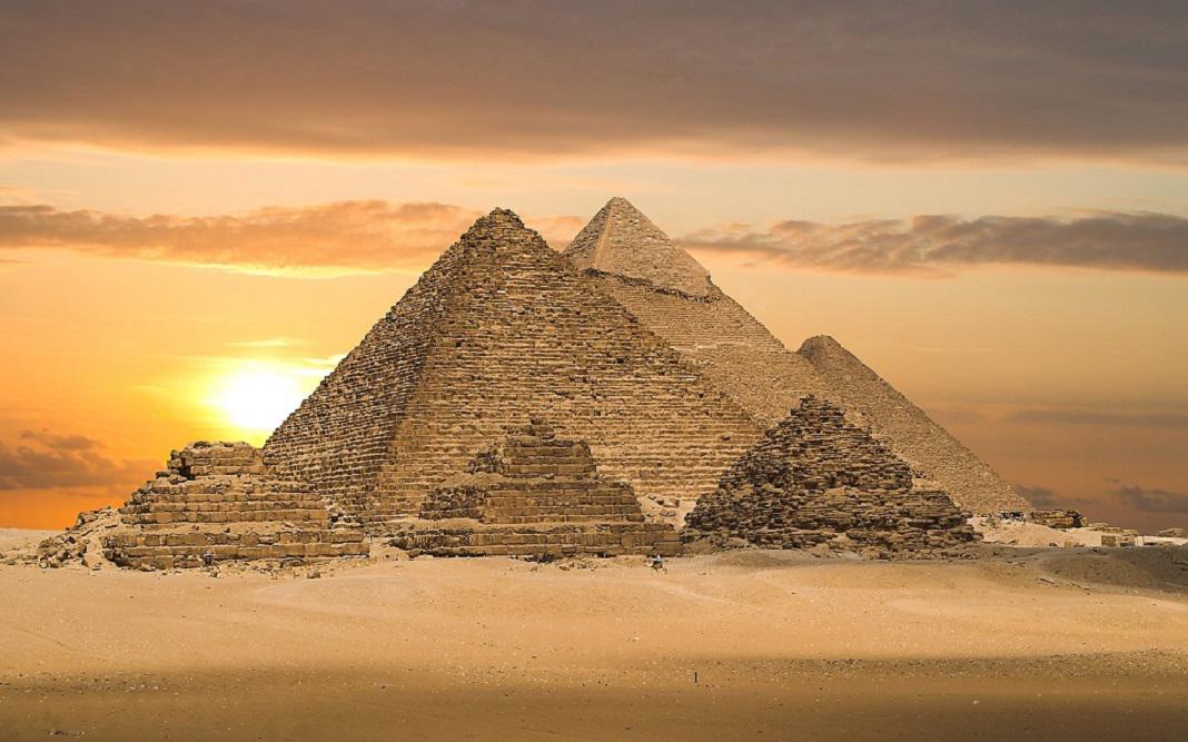 Descubren Quiénes Construyeron Las Pirámides De Egipto