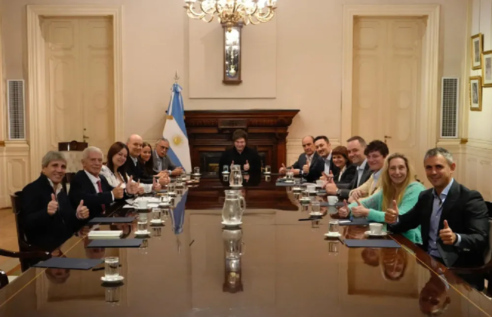 Milei con su Gabinete