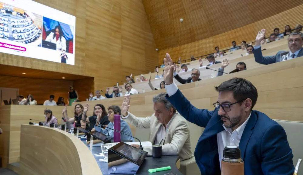 EL OBJETIVO FOTO LEGISLATURA CBA 3-sesion-periodo-147-s_38-1024x683