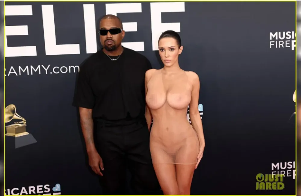 Bianca Censori Vestido2