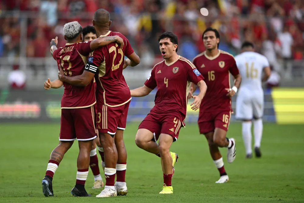 EL OBJETIVO FOTO ELIMINATORIAS VENEZUELA BOLIVIA X CONMEBOL