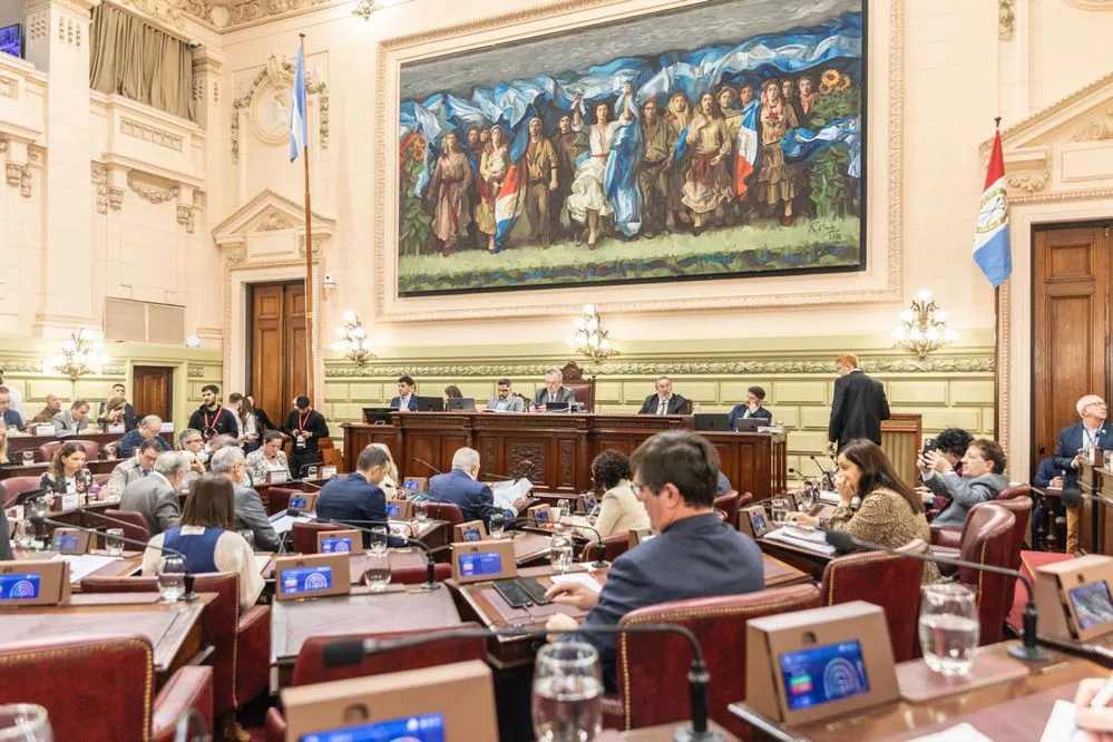 EL OBJETIVO FOTO SANTA FE CONVENCION CONSTITUYENTE 1