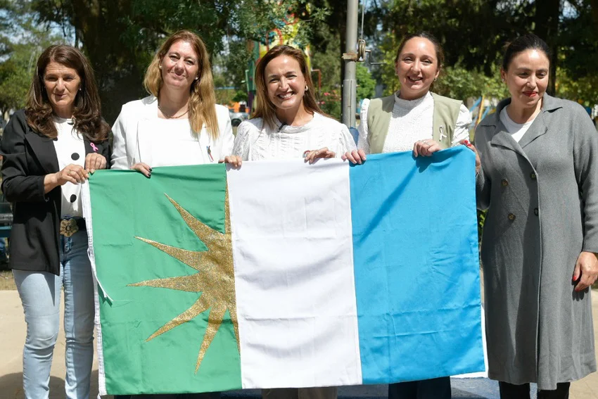 bandera-Tinoco_ prensa Legislatura
