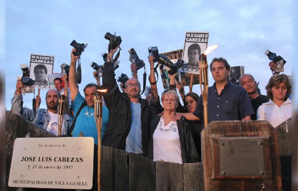 Homenajes a José Luis Cabezas