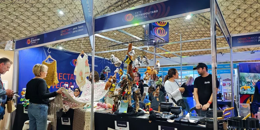 feria-de-artesanías-ente-metropolitano_ entemetropolitano.gob.ar