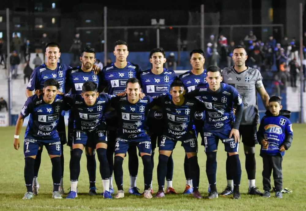 EL OBJETIVO FOTO ATENAS RIO CUARTO SAN MARTIN M