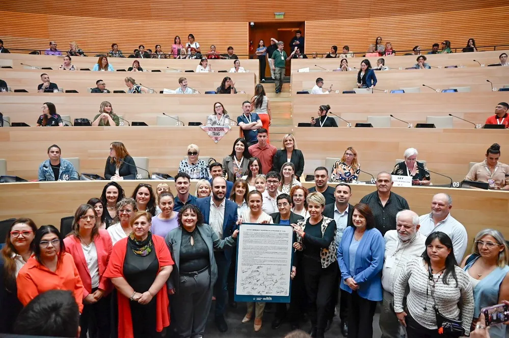 EL OBJETIVO FOTO LEGISLATURA PARLAMENTO DIVERSIDAD