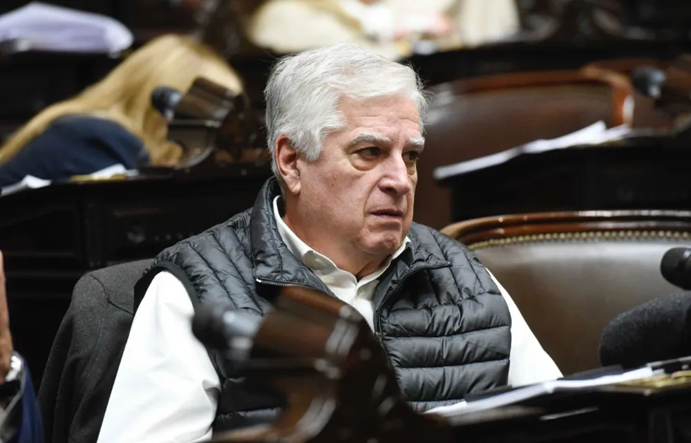 carlos gutierrez