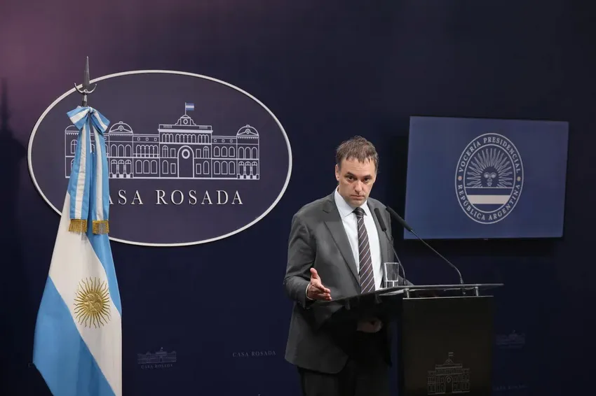 Manuel-Adorni-vocero_ NA
