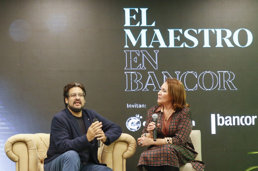 Tenor Marcelo Álvarez y periodista Rebeca Bortoletto